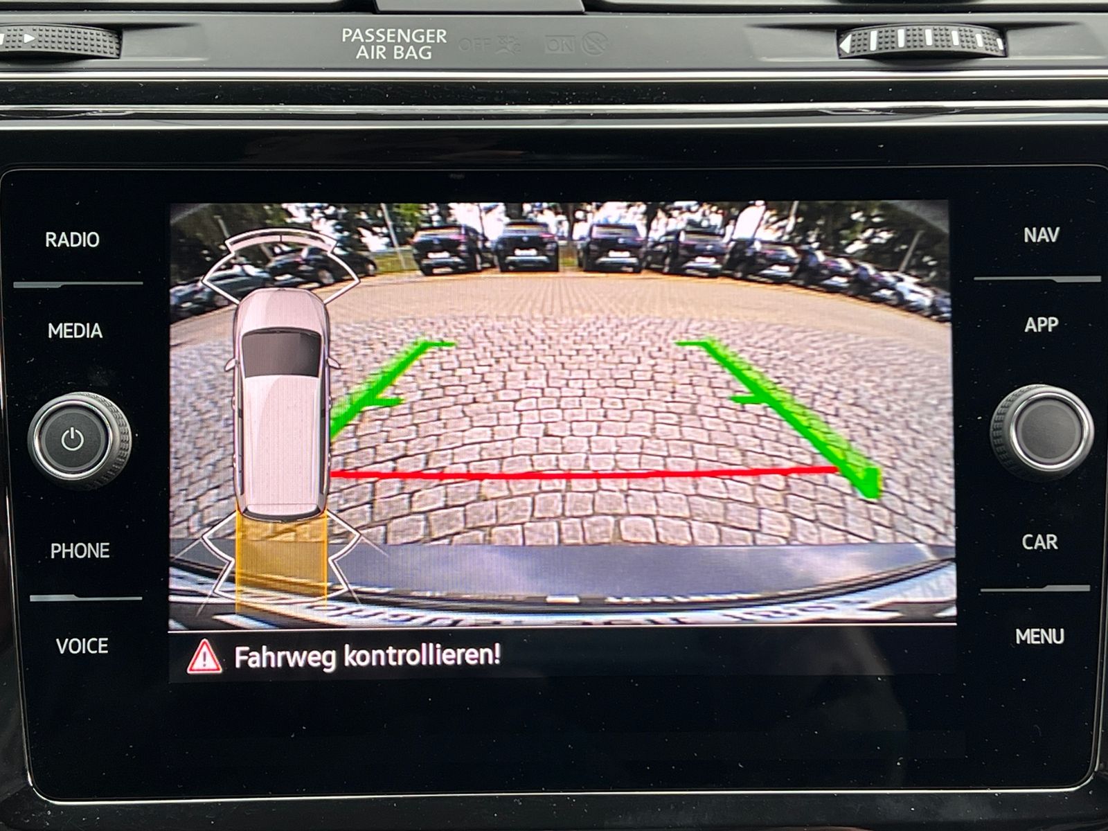 Fahrzeugabbildung Volkswagen Touran GOAL 2.0 TDI DSG *AHK, IQ.Light, ACC, Kam