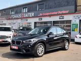 BMW X1 sDrive 20 d Advantage*Automatik* - BMW X1: Schwarz