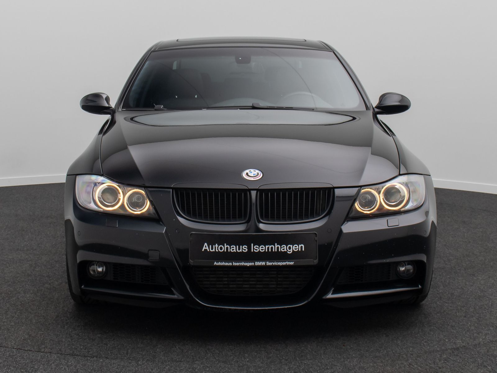 Fahrzeugabbildung BMW 335i M Sport NaviProf Xenon GSD HiFi TV Komfort
