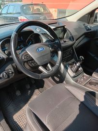 Ford Kuga - 7