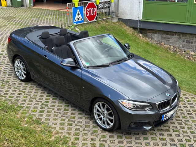 BMW 218 2 Cabrio 218 d M Sport mit AHK