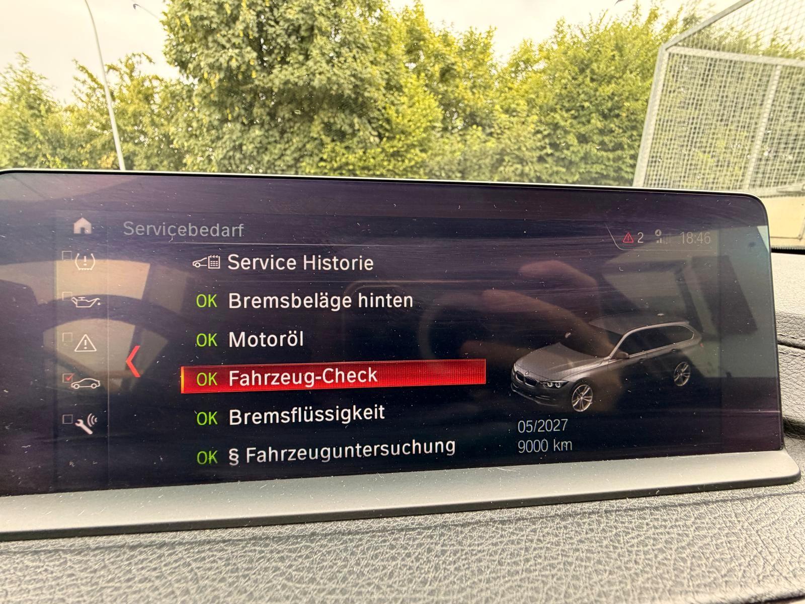 BMW 320i Touring Luxury Line