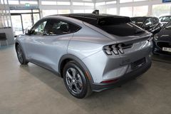 Fahrzeugabbildung Ford Mustang Mach-E 99 kWh Top Ausstattung
