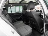 Skoda Octavia Combi 1.0 TSI Clever NAVI PANORAMA - Skoda Octavia Clever mit Benzin-Antrieb