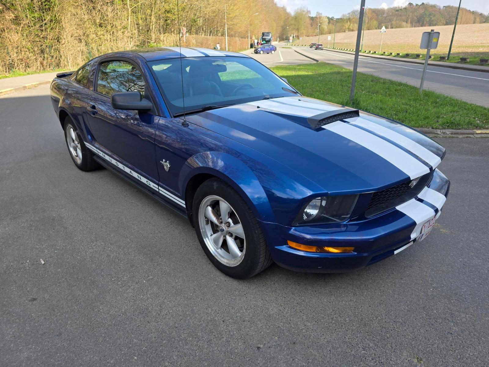 Ford Mustang coupé 4.0  6 cylinder manual gearbox
