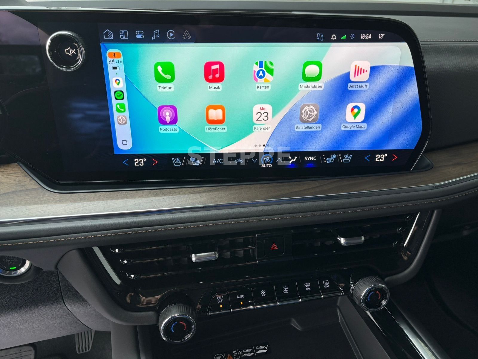 Chevrolet MY26 Suburban 6,2 High Country AHK  24" Luftfed.