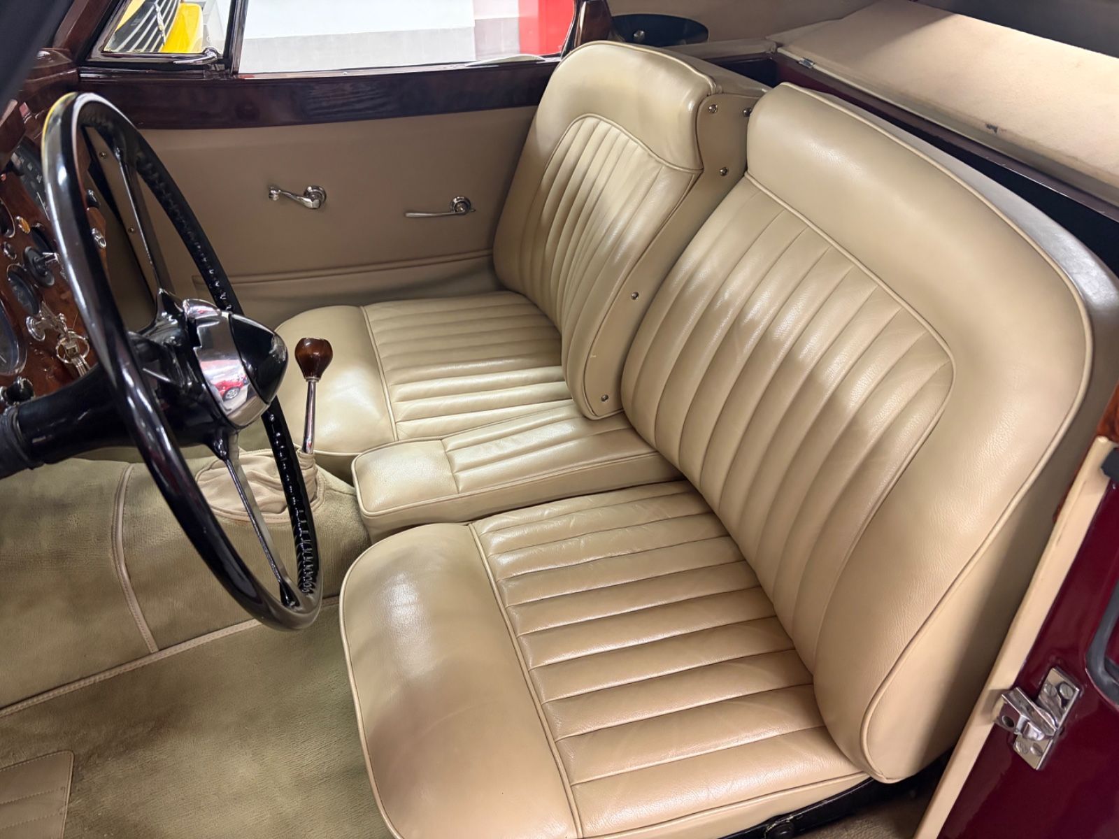 JAGUAR XK 8