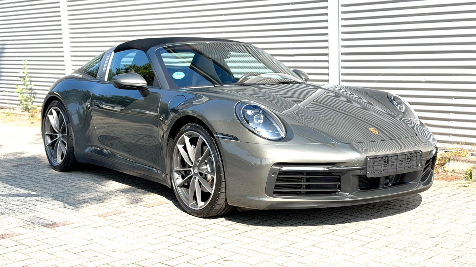 Porsche 992 Carrera 4 Targa Techart - Performance