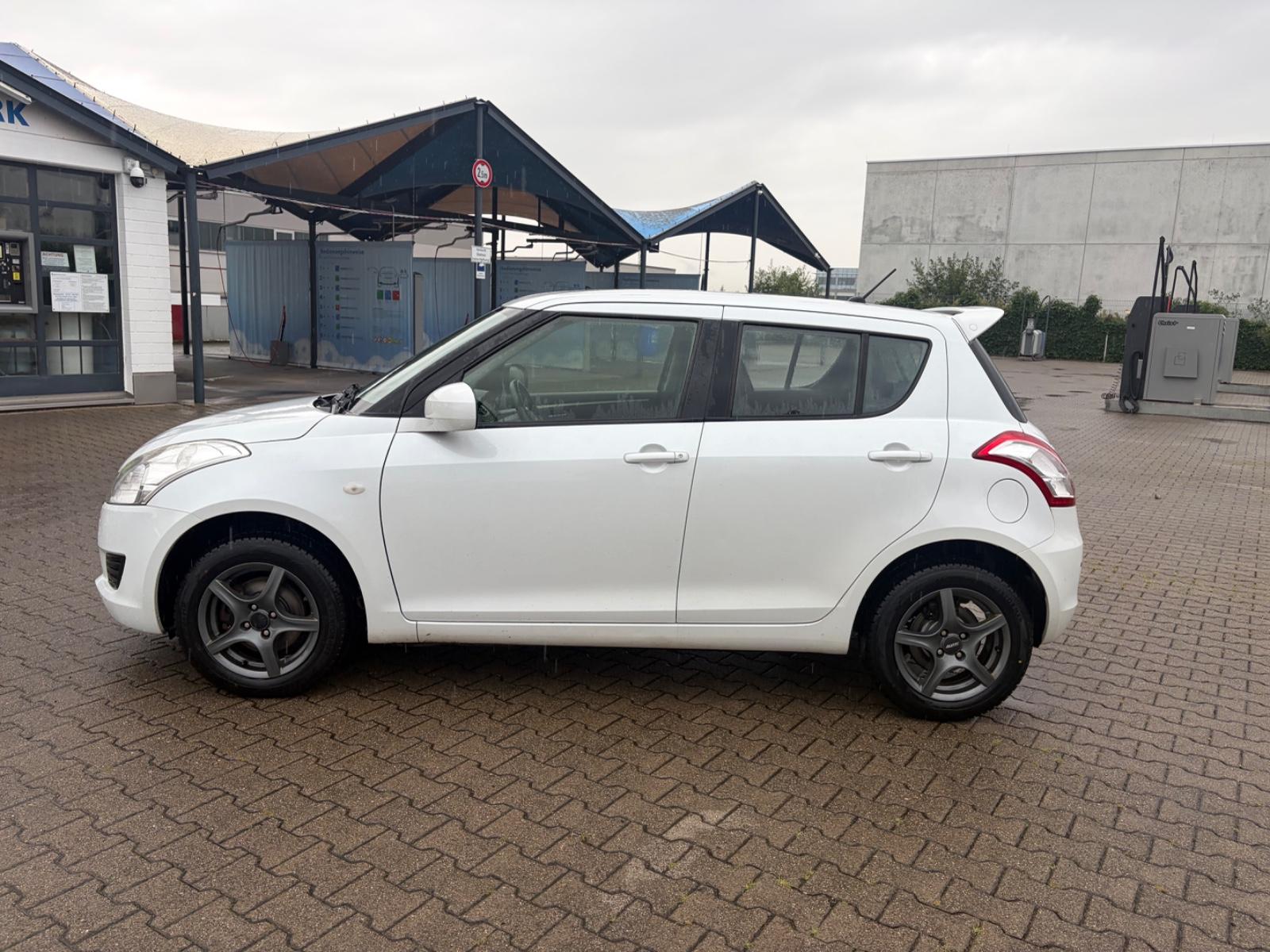Suzuki Swift Club 4x4*Klima*Alu*Scheckheft*Wenig KM!