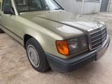 Mercedes-Benz Mercedes E 230 (W124)  2. Hand  Original... - Mercedes-Benz W124 aus dem Jahr 1987