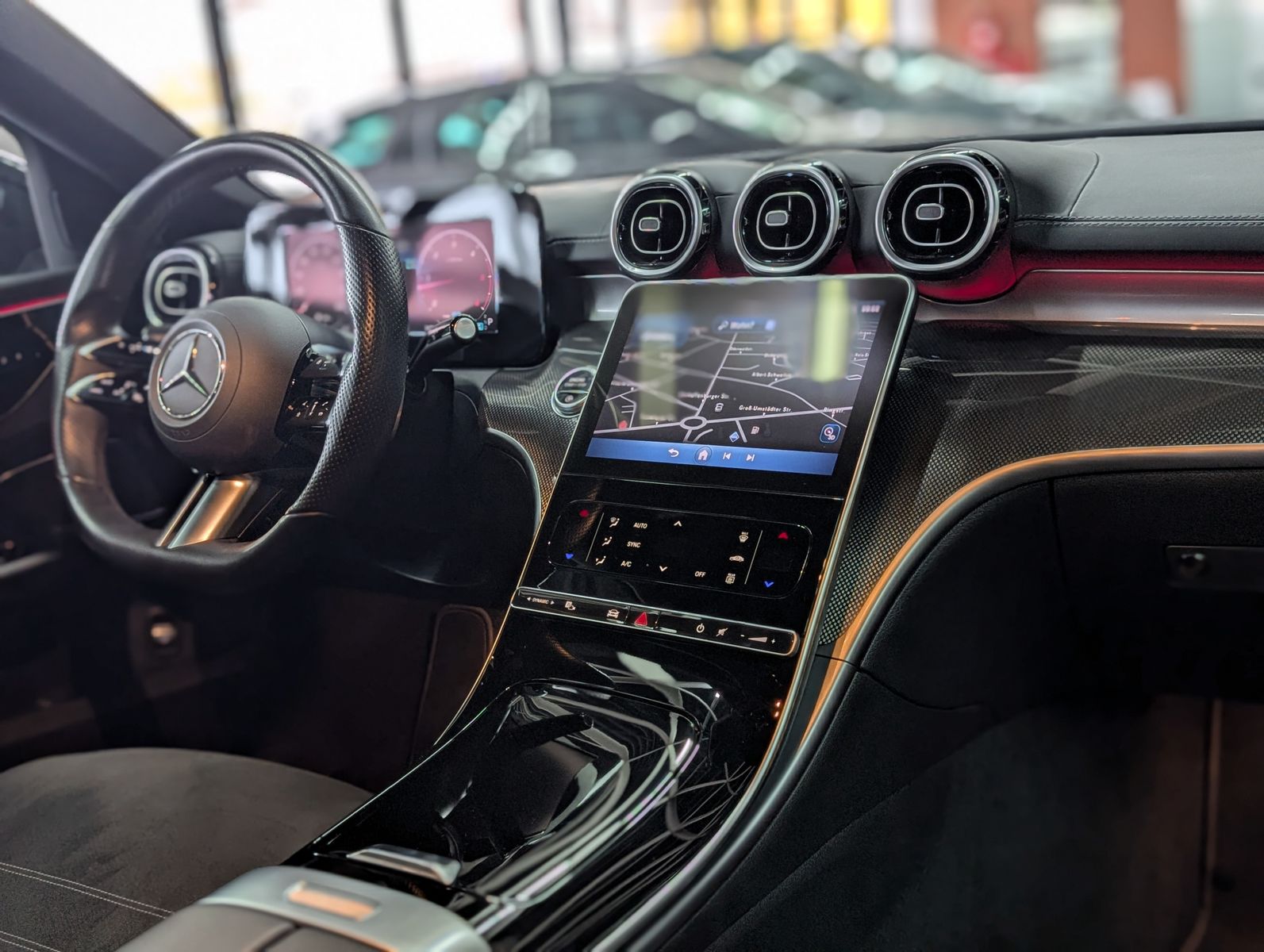 Fahrzeugabbildung Mercedes-Benz C 220 d AMG Night DIG. LIGHT MEMO IHC+ LEDER KAM