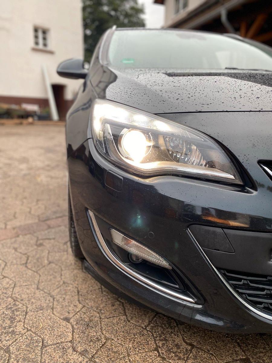Opel Astra 2013 — engine 165 HP (121kW)