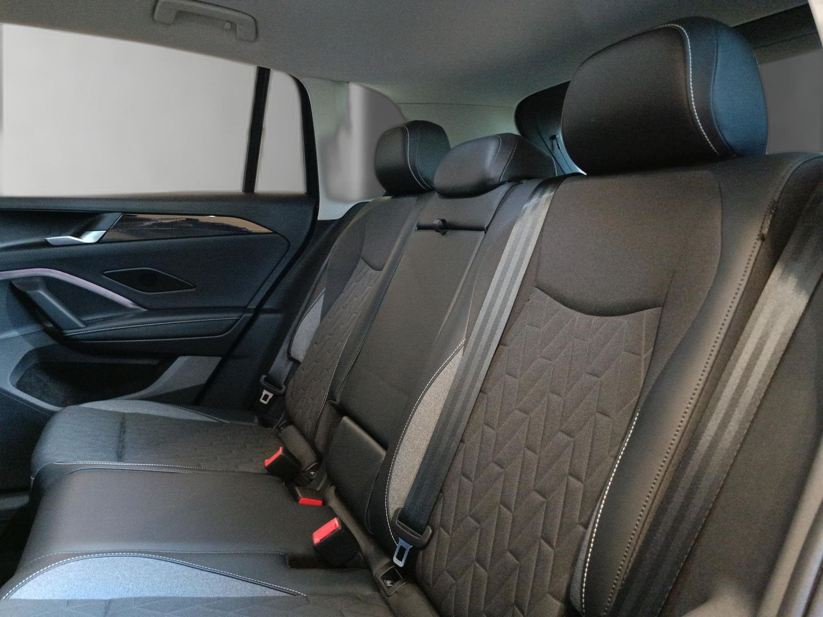 Volkswagen Tiguan - Bild 18