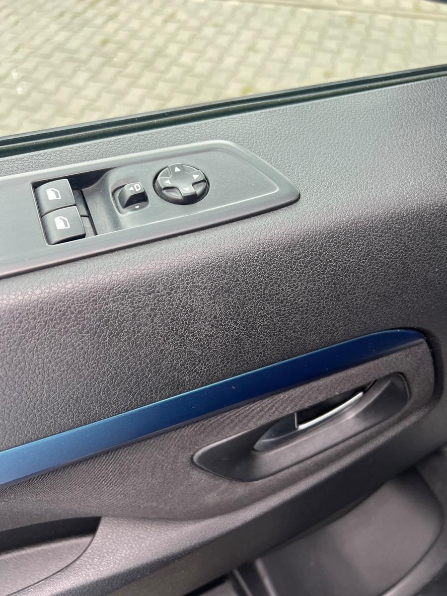 Peugeot Expert Traveller Active L2 KLIMA NAVI 8-SITZ AHK