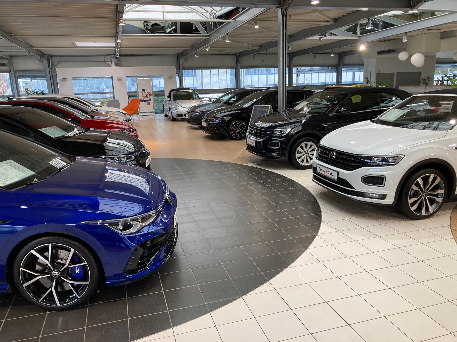 showroom-image-bottom