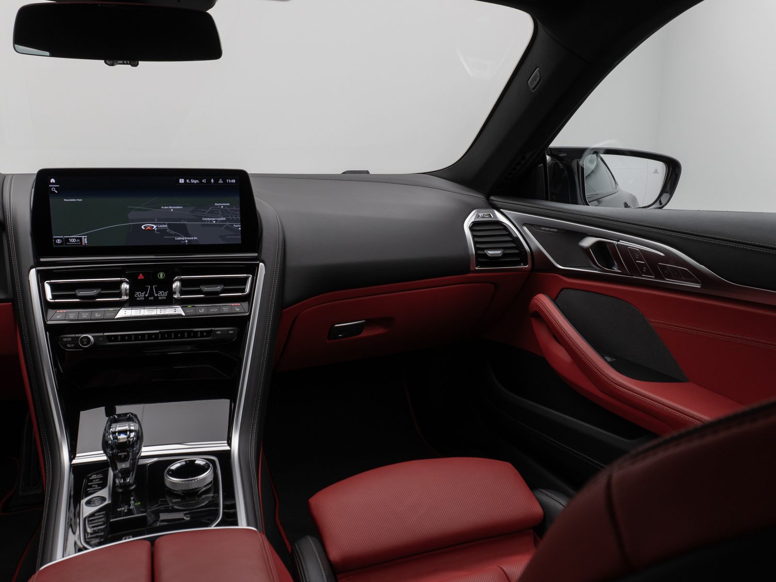 Fahrzeugabbildung BMW M850i xD Coupé 360°Laser HUD SoftCl Komfort 20"