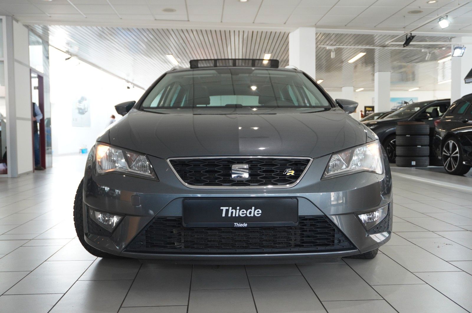 Fahrzeugabbildung SEAT Leon ST 1.4 TSI FR SPORT DSG KLIMA/PDC/TEMP/PANO