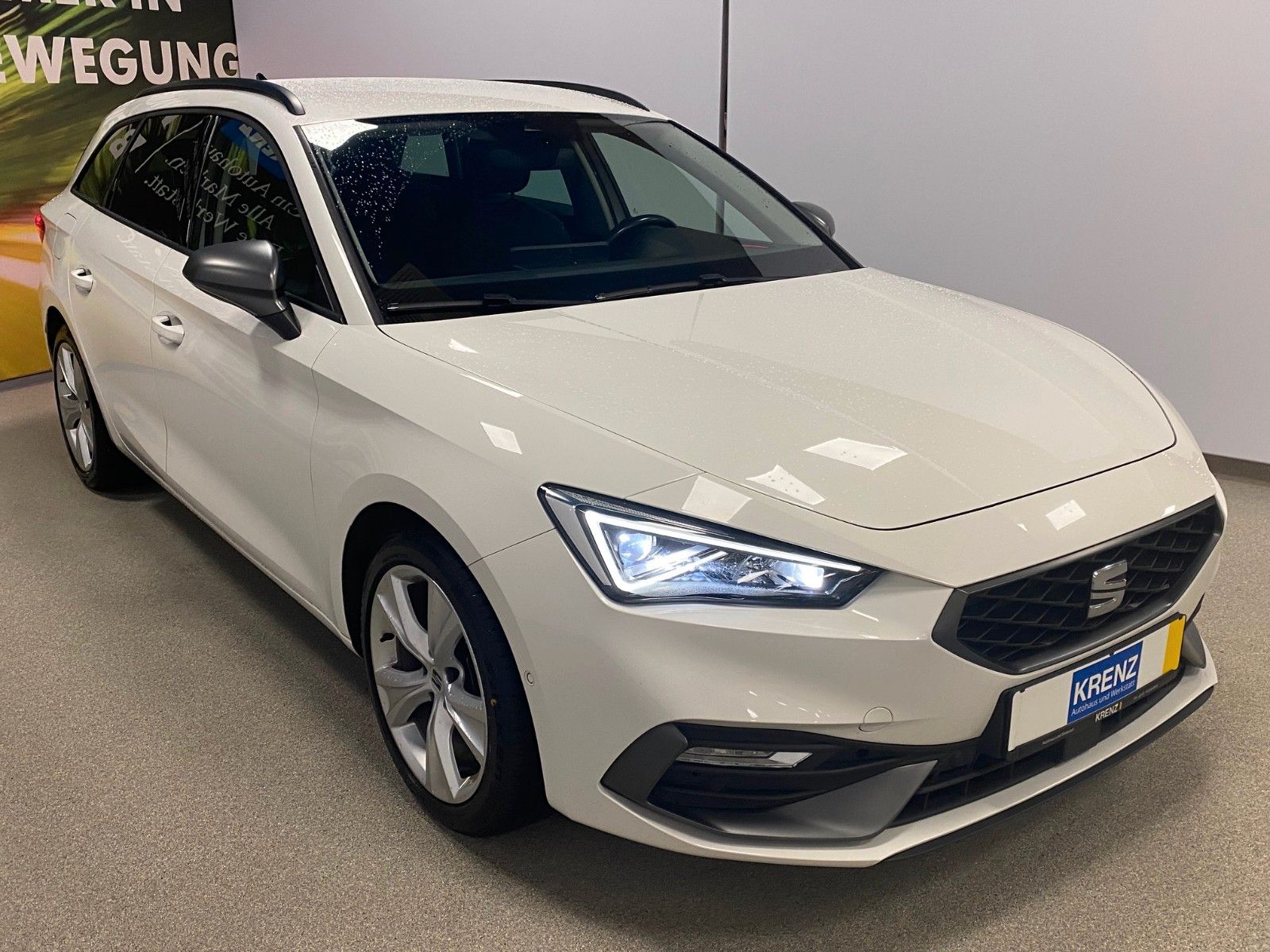 Fahrzeugabbildung SEAT Leon 1.5 TSI FR Sportstourer+ACC+AHK+KAMERA+ST+