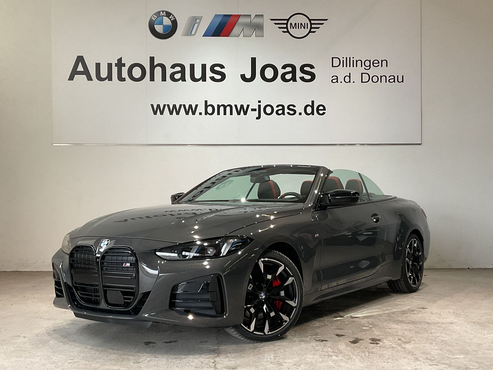 Fahrzeugeinzelansicht 4 Fahrzeugabbildung BMW M440i xDrive Cabrio Sportpaket HK HiFi DAB LED