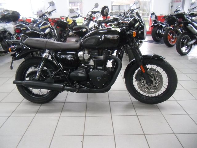 Triumph Bonneville T120 Black