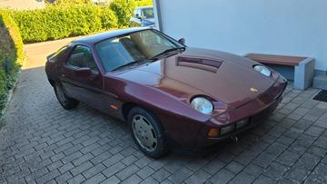 1983 Porsche 928 照片 2