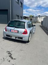 Renault Clio V6 V6 - gebrauchte Renault Clio aus dem Jahr 2003