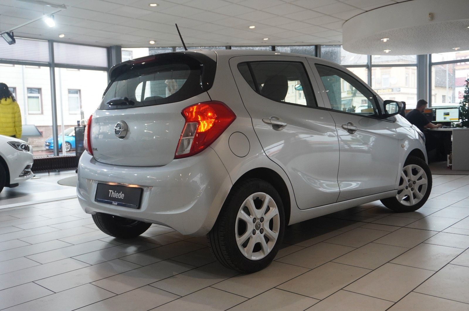 Fahrzeugabbildung Opel Karl 1.0 EDITION 5-TÜR KLIMA/USB/TEMP./BT