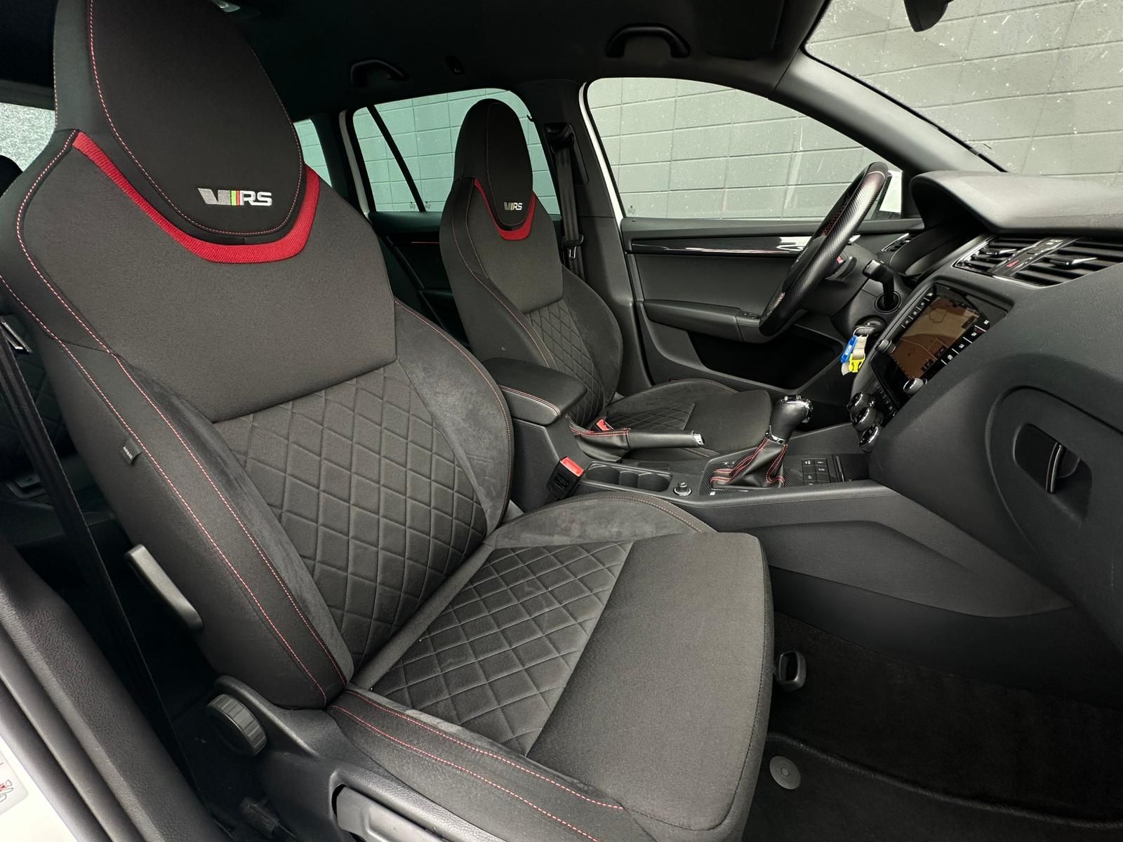 SKODA Octavia 2.0TDI RS* LED#4xSHZ#AHK#TEMPO#NAVI#PDC - Image 15