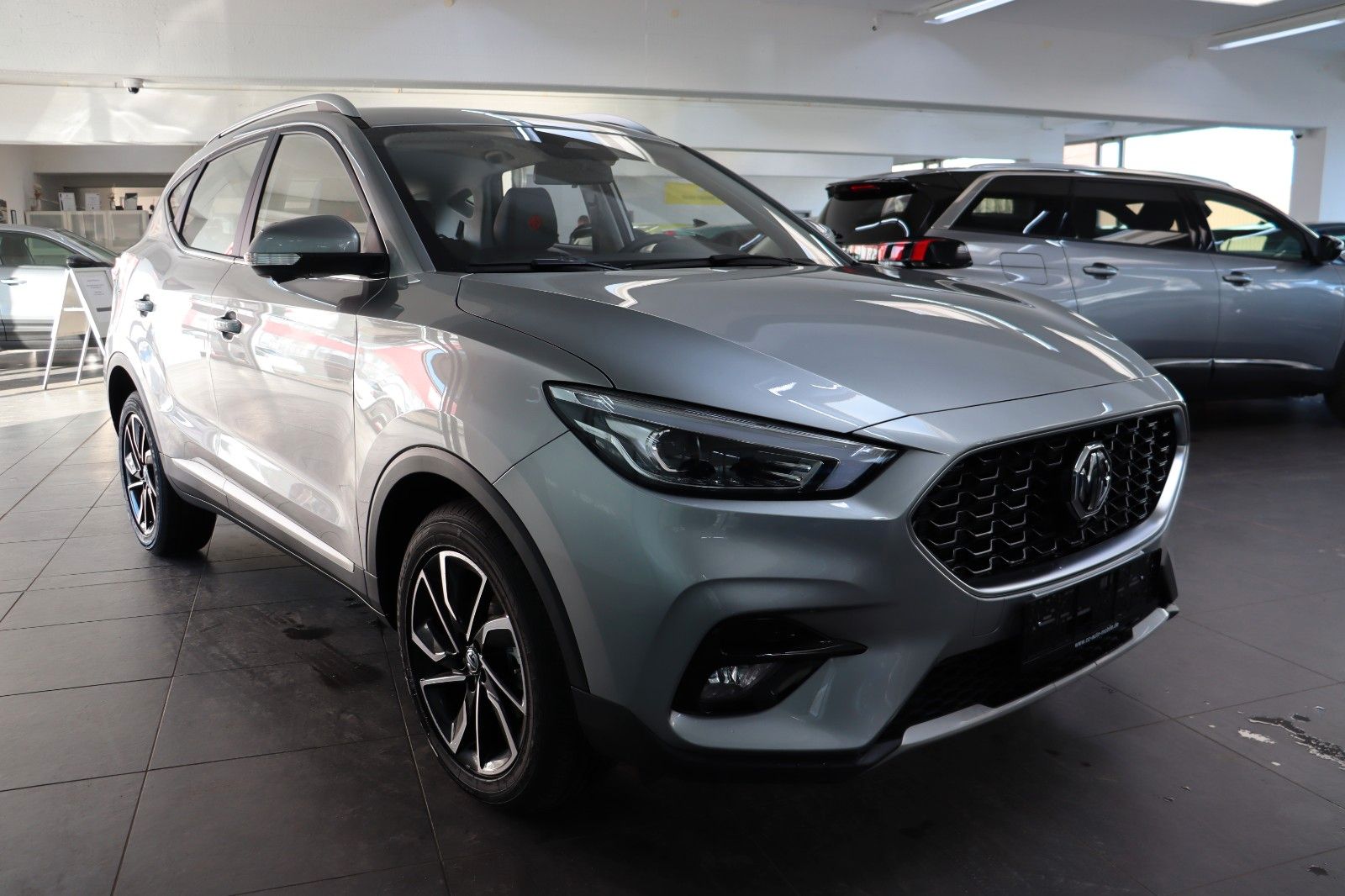MG ZS
