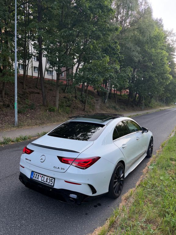 Image of Mercedes-Benz CLA 35 AMG