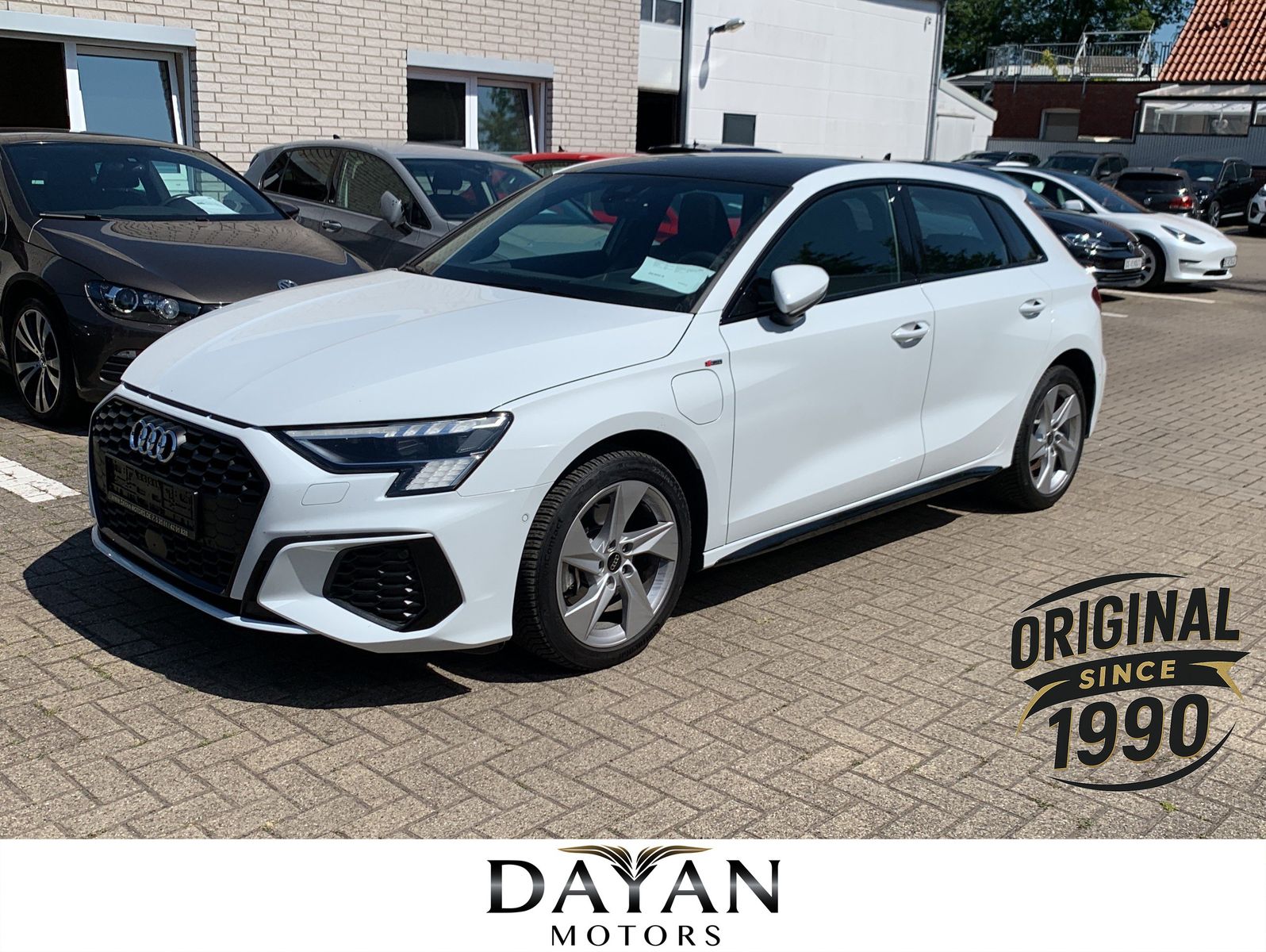 Audi A3 Sportback 40 TFSI e S line Pan Matrix Head