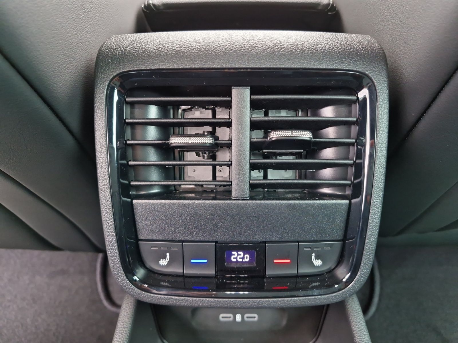 Fahrzeugabbildung SKODA Octavia Combi Sportline 1.5 TSI Matrix LED HUD R