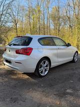 BMW 118i Sport Line *Bremsen & Service NEU* - BMW 118 von privat
