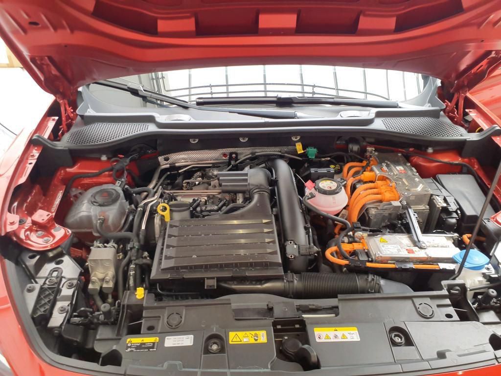 Cupra Formentor 1.4 e-Hybrid DSG Pano*RFK*PDC*Tempo
