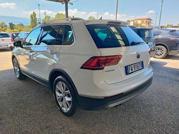 Volkswagen Tiguan - 7