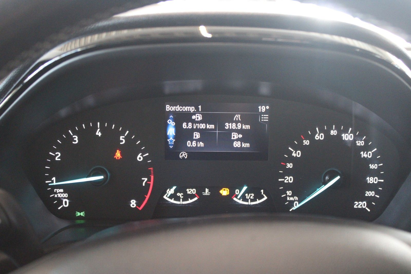 Fahrzeugabbildung Ford Fiesta Cool&Connect 5-trg KLIMA LED WinterPaket
