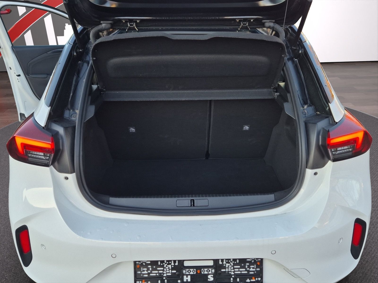 Fahrzeugabbildung Opel Corsa 1.2 GS line LED/APP/TOT/VER