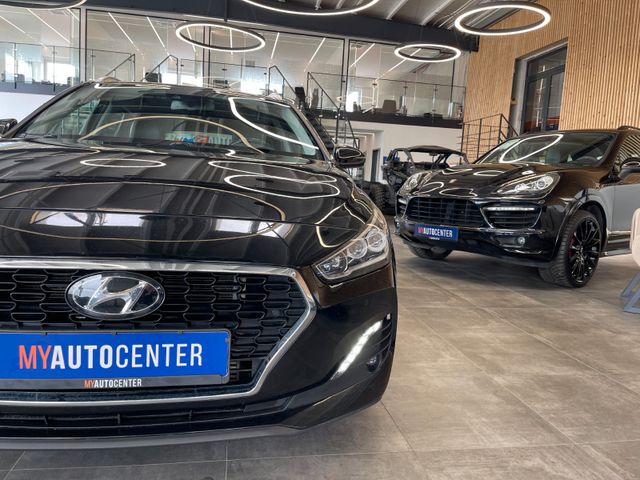 Hyundai i30 cw Premium *ACC*KAMERA*NAVI*SHZ*TEM*TOUCH*