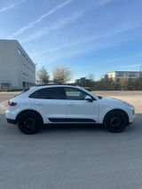Porsche Macan S Diesel S - Porsche in München