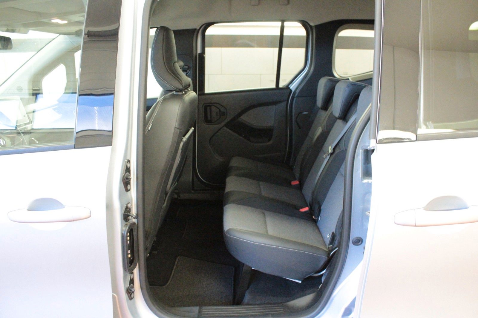 Fahrzeugabbildung Renault Kangoo Tce 130 EDC Techno*Sitzhzg*