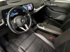Fahrzeugabbildung BMW 218d AT Luxury Line -- Pano/Massage/Innovation