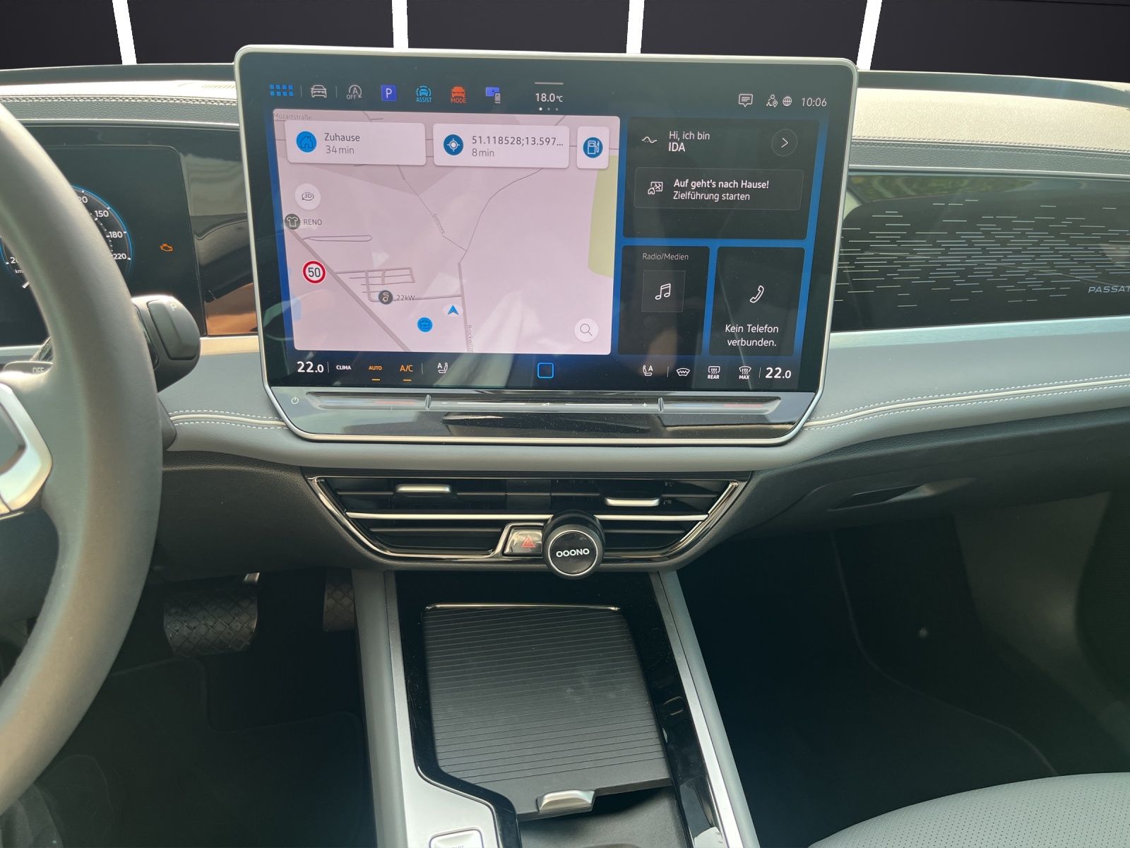 Fahrzeugabbildung Volkswagen Passat 2.0 TDI Elegance DSG LED ACC 18" AHK Lede