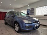 Ford Focus Turnier Ghia - Ford Focus: Turnier Ghia