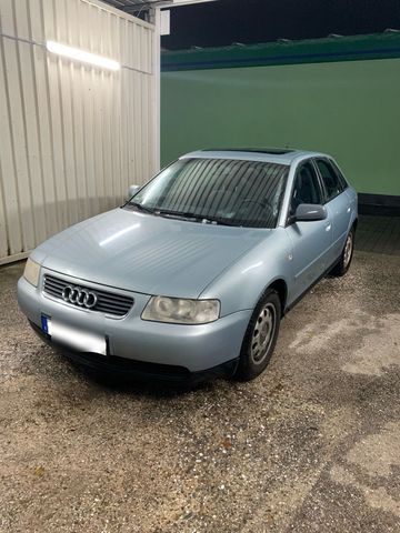 Audi A3 1.6 Bj 2001 TÜV Neu 11.2026 5-Türig