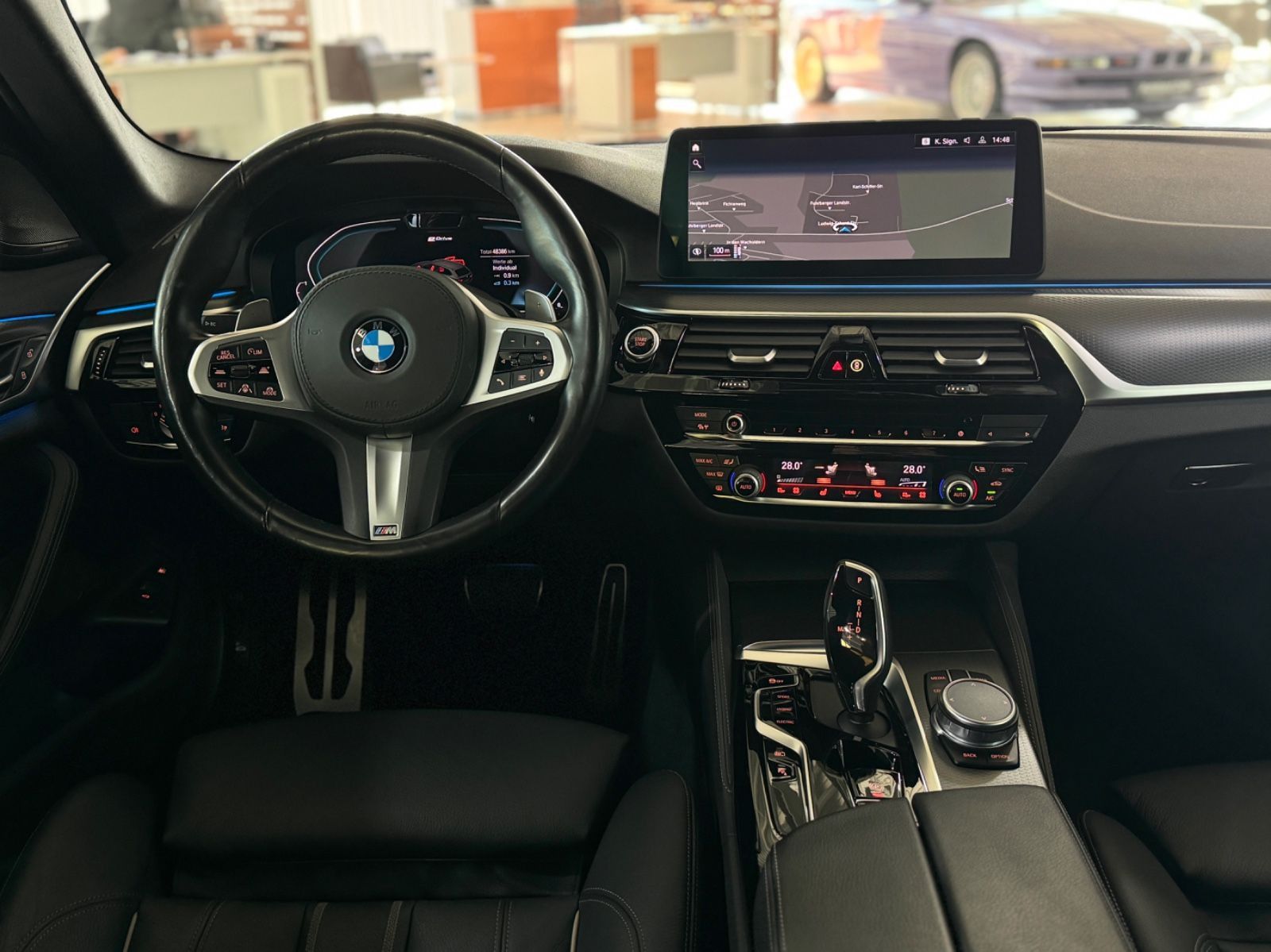 Fahrzeugabbildung BMW 530e M Sport Kamera Laser HUD DAB H/K Komfort