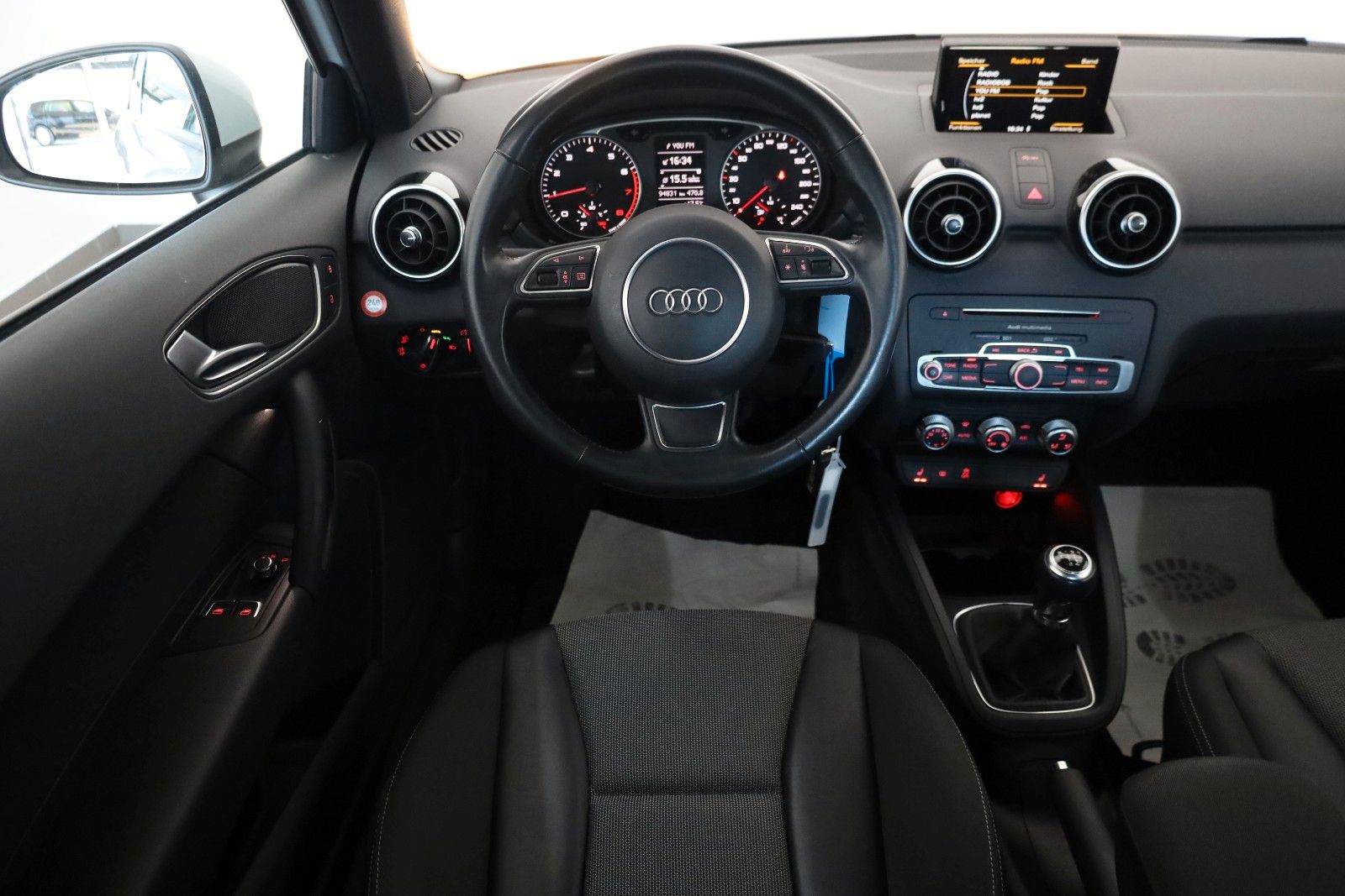 Fahrzeugabbildung Audi A1 sport,Teilleder,Sportsitze,Sportfahrwerk,Shzg