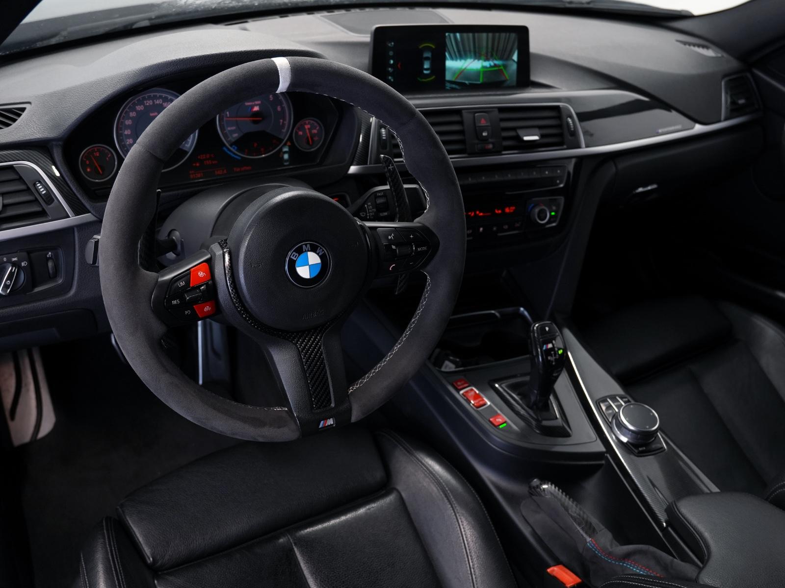 BMW 330i Limousine M-Sport CARBON/R-KAM/MEMORY/LEDER