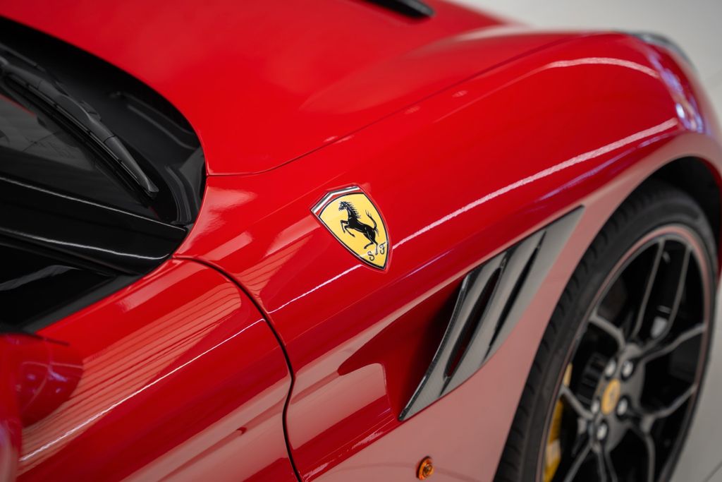 California T RED / BLACK NOVITEC - Bild 10