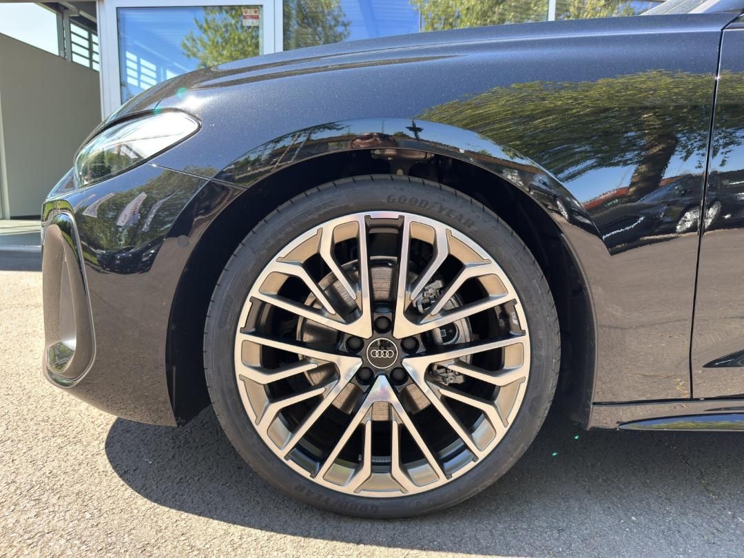 Fahrzeugabbildung Audi A5 Avant TFSI edition one 360,AHK,HUD,Kamera,LED