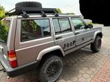 Jeep Cherokee XJ - gebrauchte Jeep Cherokee aus dem Jahr 2000